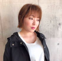 艶髪の女性１